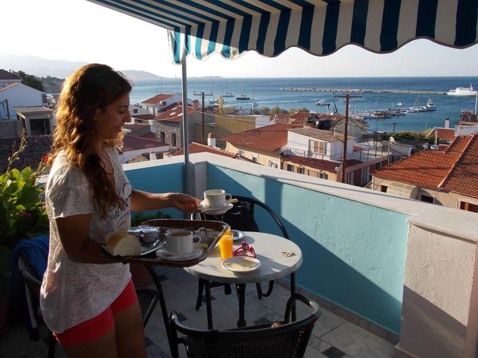 Zorbas Hotel Pythagoreio  Ngoại thất bức ảnh